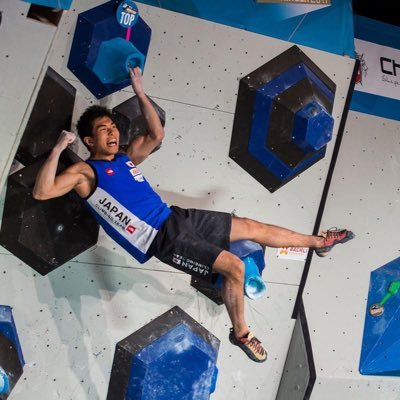 プロクライマー 杉本怜 スポンサー:MAMMUT、glavis architects、la sportiva、東京粉末