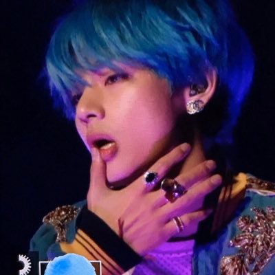 #BlackLivesMatter | hourly taehyung content, ot7 💜💕 Please support through follows, likes, RT 🐯 I appreciate it! ✨
