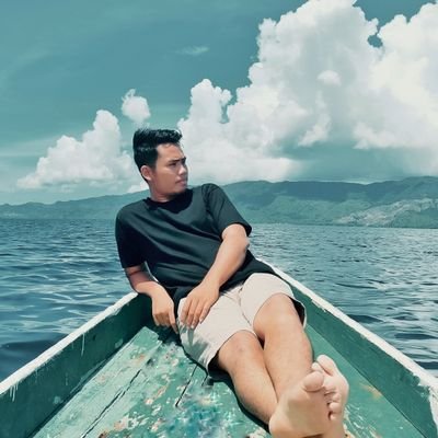 sikocak_cekali's profile picture. Dari pagi-siang-malem di depan komputer terus.
 Di depan penghulu beserta saksinya kapan. 
NTB(Nusa Tenggara Bima)