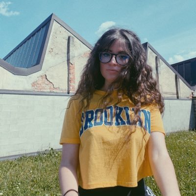 alessandraadoca's profile picture. 