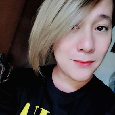 RhoweeM's profile picture. Perfectly imperfect
IG:itsmerhowee❤️
YouTube:Simplyrhowee