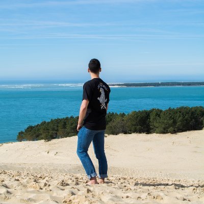 ¿Acerca de mi en menos de 160 caracteres?
Soy el tipo que se pincharía con la aguja del pajar.
De Miranda e Ingeniero industrial exiliado.