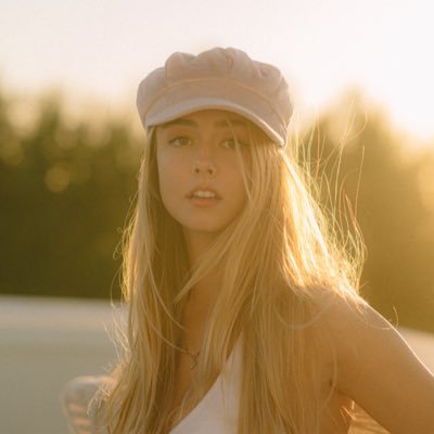 ShannonKummer's profile picture. 