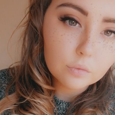 Profile Picture of Hannah Lisa Harmer  🐷 🍹 (@HannahHarmer) on Twitter