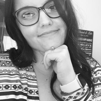 Wife-mom of a heart warrior-History teacher-STUCO advisor-JV Softball coach 💙