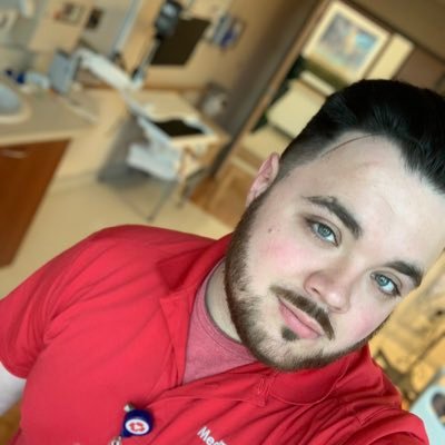 drewcox194's profile picture. I’m just here for the free food