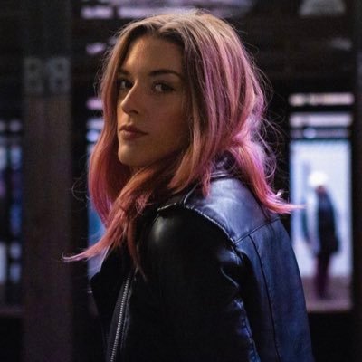 18 | space dyke | i love seeing teachers outside of school. it’s like seeing a dog walk on its hind legs. | mean girls rp | 18+ | muse = lesbian | mdni