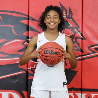 Class of 2022🤟🏽🏀 5’4” Point and Shooting Guard
(DHHS) 3.8 GPA🎓