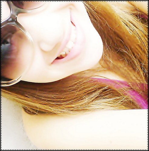 Quem se Descreeve, se limita ;*