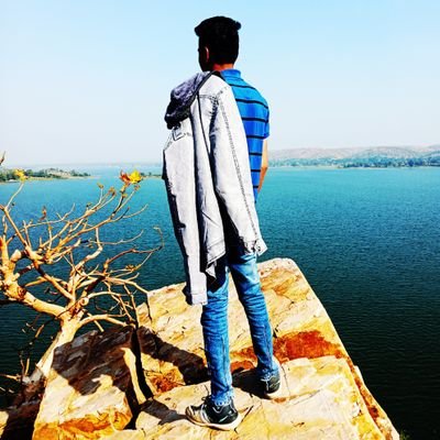 NitinBaria17's profile picture. 