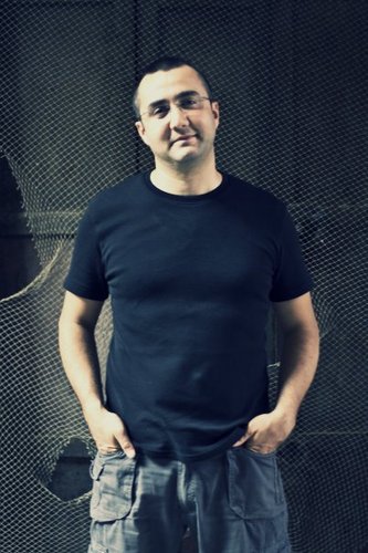 evrenarkman's profile picture. Daniska'da Artist , Resul Dindar, Hadise’de FOH, Engineer.