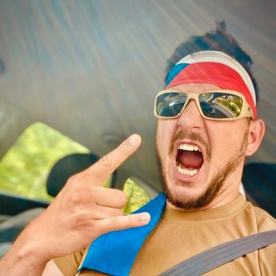 CharviDc's profile picture. Záchranář a hrdý člen 501st a tudíž fanda Star Wars. Milovník života. Žiju na plno, druhá možnost už nebude.