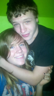 brandonxcore's profile picture. brandon. eighteen. taken.