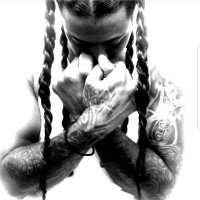 Rihanna'sForehead (@mixxedmonster) Twitter profile photo