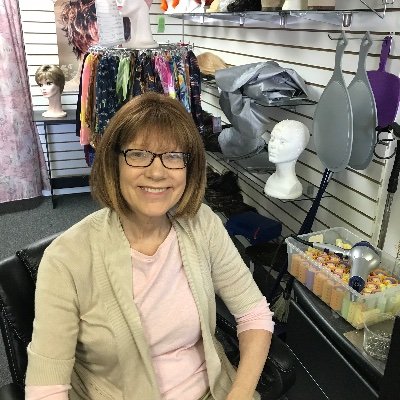 DebArtman1's profile picture. 