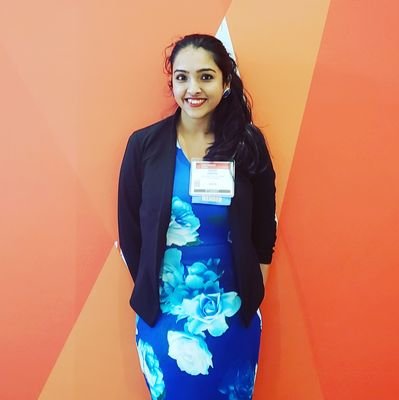 | Physics PhD student at the University of Ottawa👩🎓 {Photonics} {Nonlinear Optics} {Metamaterials} | Artist👩🎨 📸|