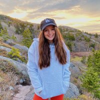 Emily Rowe (@erowe99) Twitter profile photo