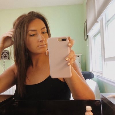 jennayg14's profile picture. 