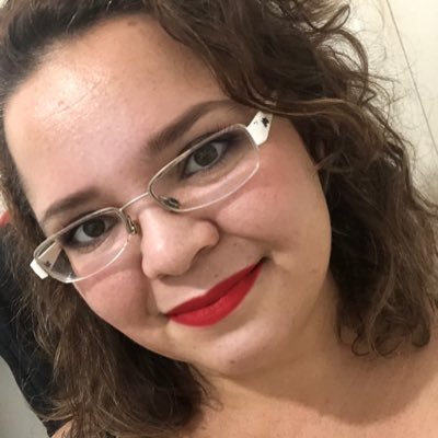 Lis2flor's profile picture. “Ela só quer paz!!! 🙏🏻💋💋