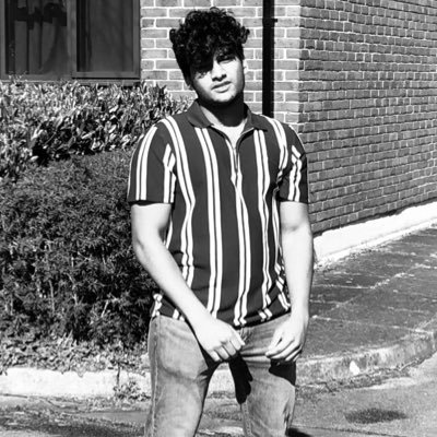 sujik__'s profile picture. A simple man