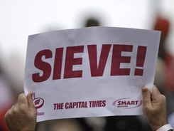 WhatsUp_YaSieve's profile picture. Tweets by Shannon (aka Pants) & Erica (aka Chuck). Tweets about hockey, BU Hockey, Canadians, beards and tats.
IG: http://t.co/kaoCKMGUTq