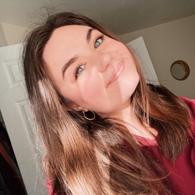 macykay_2's profile picture. • dwell in hope •