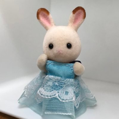 N4Q4J8zEMXyEyU6's profile picture. 手縫いで #シルバニア 服を作ったり、他にも作ったり。 レゴのミニフィグも大好き。2022年につくばに引っ越しました。つくばの事をもっと知りたい！どうぞよろしく。