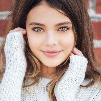 VwJJt8gCRiptSHR's profile picture. انا لاسنية ولا شيعية ولا مسيحية انا عربية تحب جميع العرب