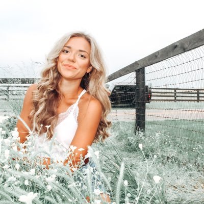 A_Bridgewaters's profile picture. {stand with arms high & heart abandoned, in awe of the one who gave it all} • eastern ky •