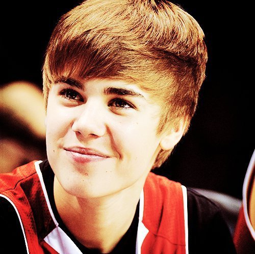 Autoras de una novela de @justinbieber. Siganos, @jazzybieber_ @jbeliever_ (las autoras) http://t.co/VkcqYivzIO ♥♥
