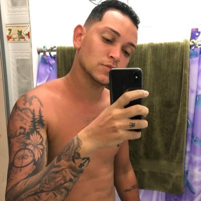 Segue no Instagram @oficialvictor95