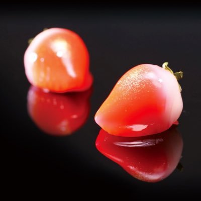 ルビーのいちご🍓 ☜あの有名な苺の形の苺大福！プレゼントキャンペーン🍓実施中🍓今すぐ購入したい方はWEBで！！🍓地元しまねから世界へ菓子を🍓🍓お菓子界の常識をぶっ壊せ。宇宙にお菓子を飛ばしたい®︎ ®︎®︎®︎®︎®︎↓🍓🍓商品購入 は🍓🍓↓®︎®︎®︎®︎®︎®︎®︎