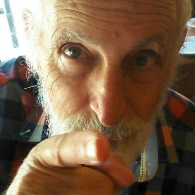 CarlosA84415099's profile picture. Un terraplanista del corazón, Facista de la democracia.