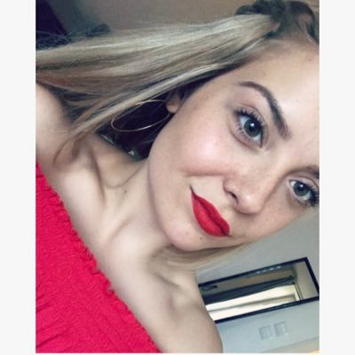 Lili Twitterissa Une Petite Fille Metisse Est Venue S Asseoir A Cote D Moi Dans Le Train Sa Mere La Prise Et A Dit Non Pas A Cote D Elle C Est Une Blanche Lili Twitterissa Une Petite Fille Metisse Est Venue S Asseoir A Cote D Moi Dans Le Train Sa Mere La Prise Et A Dit Non Pas A Cote D Elle C Est Une Blanche