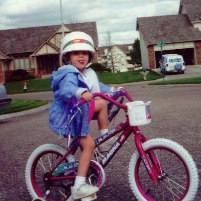 itsjenmanning's profile picture. Digital Strategist | Book Lover | Chicken Strip Connoisseur | Proud Mizzou Alumna 🐯 FIGHT TIGER