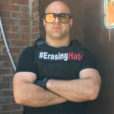 🙏🏽•Follow the #ErasingHate Army! 💯•Graffiti Removal Specialist 🆓•Hate Speech Removals 💉•Racist Tattoo Cover Ups 🌎•Worldwide Movement