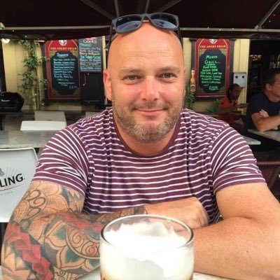 UI/UX Product Designer. Advocate of Simple UCD. British. Cyclist.