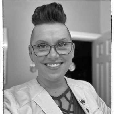 Single mom, GW Assoc Prof, ER doc, US Fellowship Director, Author, Speaker #POCUS, #FOAMed, #WomenInMedicine #BLM #LGBTQIA+🌈(She/her). follow/RT not endorse.