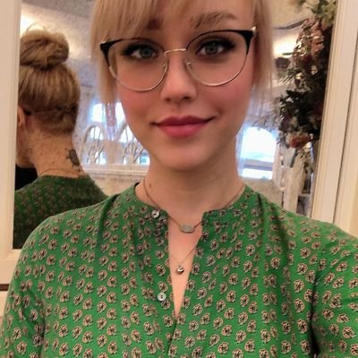 Lisa89032018's profile picture. i love America 🇱🇷