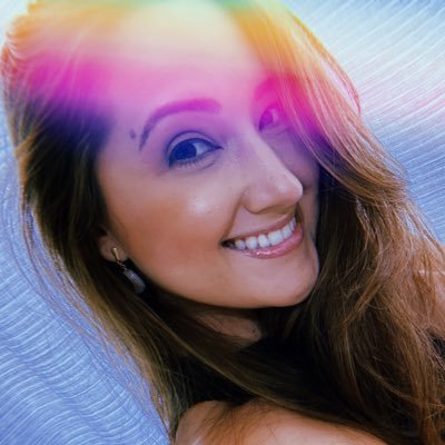 camiladeavila_'s profile picture. Médica, mãe e participante do La Casa da Aprovação