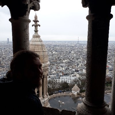 ozgunozakay's profile picture. insan