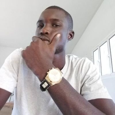 Sambe64094540's profile picture. étudiants