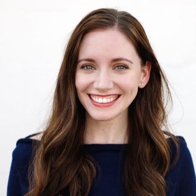 Fabric addict • Slow-fashion enthusiast • Sewing + knitting blogger