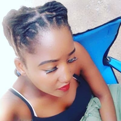 NondyeboMbuli's profile picture. stay true & honest to yourself. 

do not conform to the standard of this world, but be transformed ❤