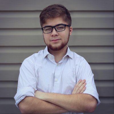 CEO at @UREOfficial ∙ Digital Media & Marketing Major ∙ Soccer Referee ∙ #UREWIN