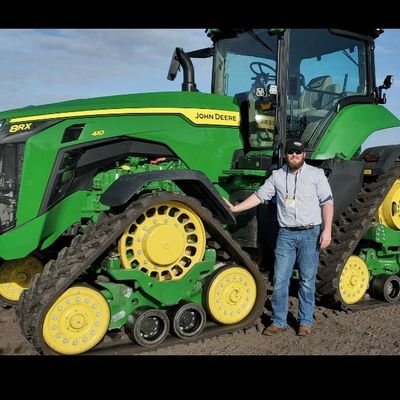 fourth generation corn and soybean farmer from southern Minnesota. Concept bin dealer!