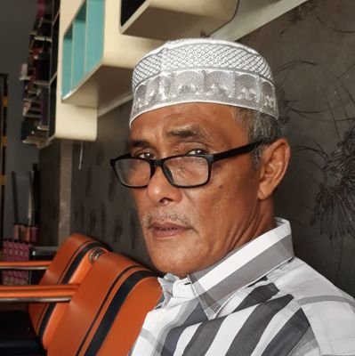 Efendi41454010's profile picture. 