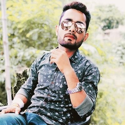 VivekSinghVish8's profile picture. I am civil engineer and BJP youth leader from rasra block,,,,
             😎 ठाकुर 😎