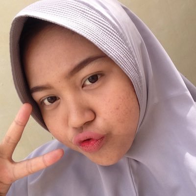 Bu ibu beranak satu yg kembali bercuat cuit di twitterland