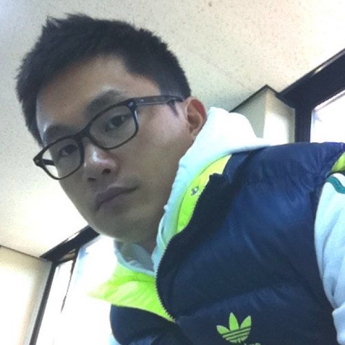 eve9683's profile picture. 